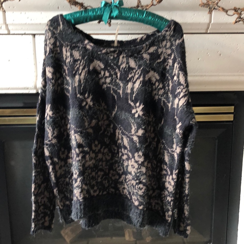 Free People wool sweater small